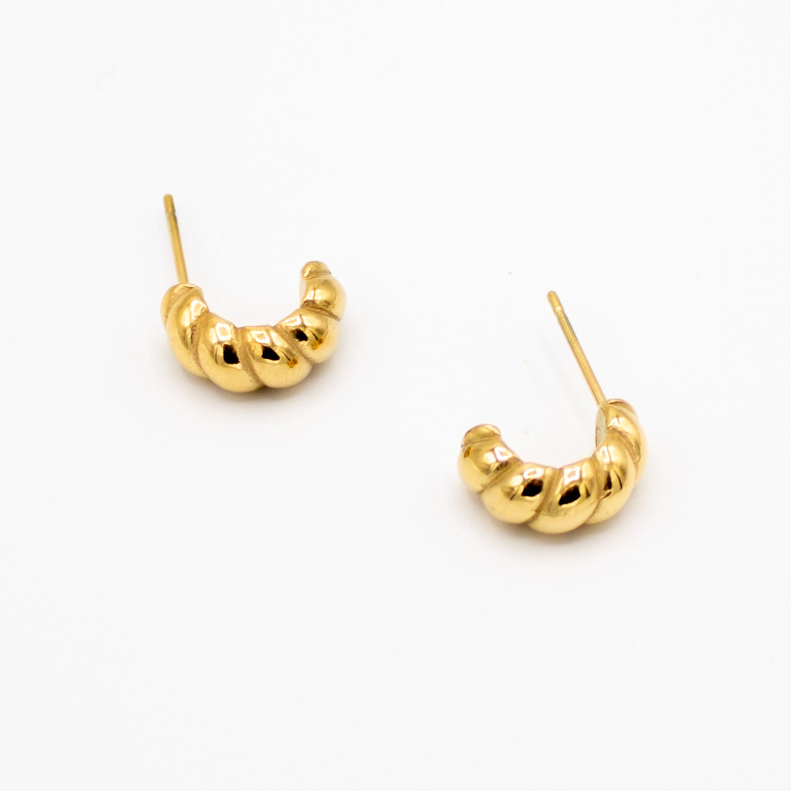 Dainty croissant hoops