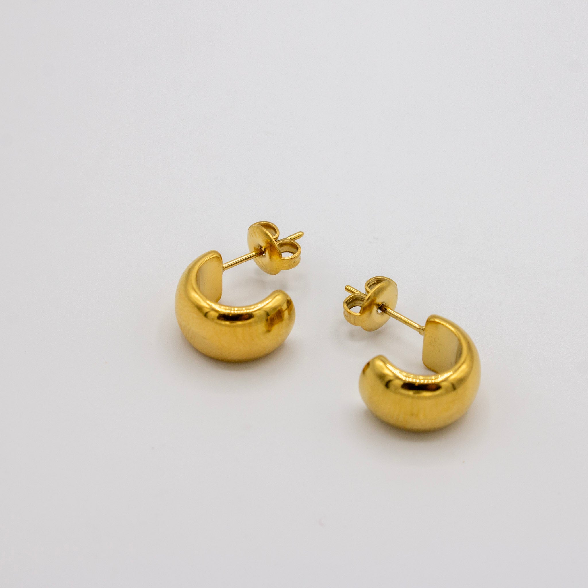Smooth Small Hoops