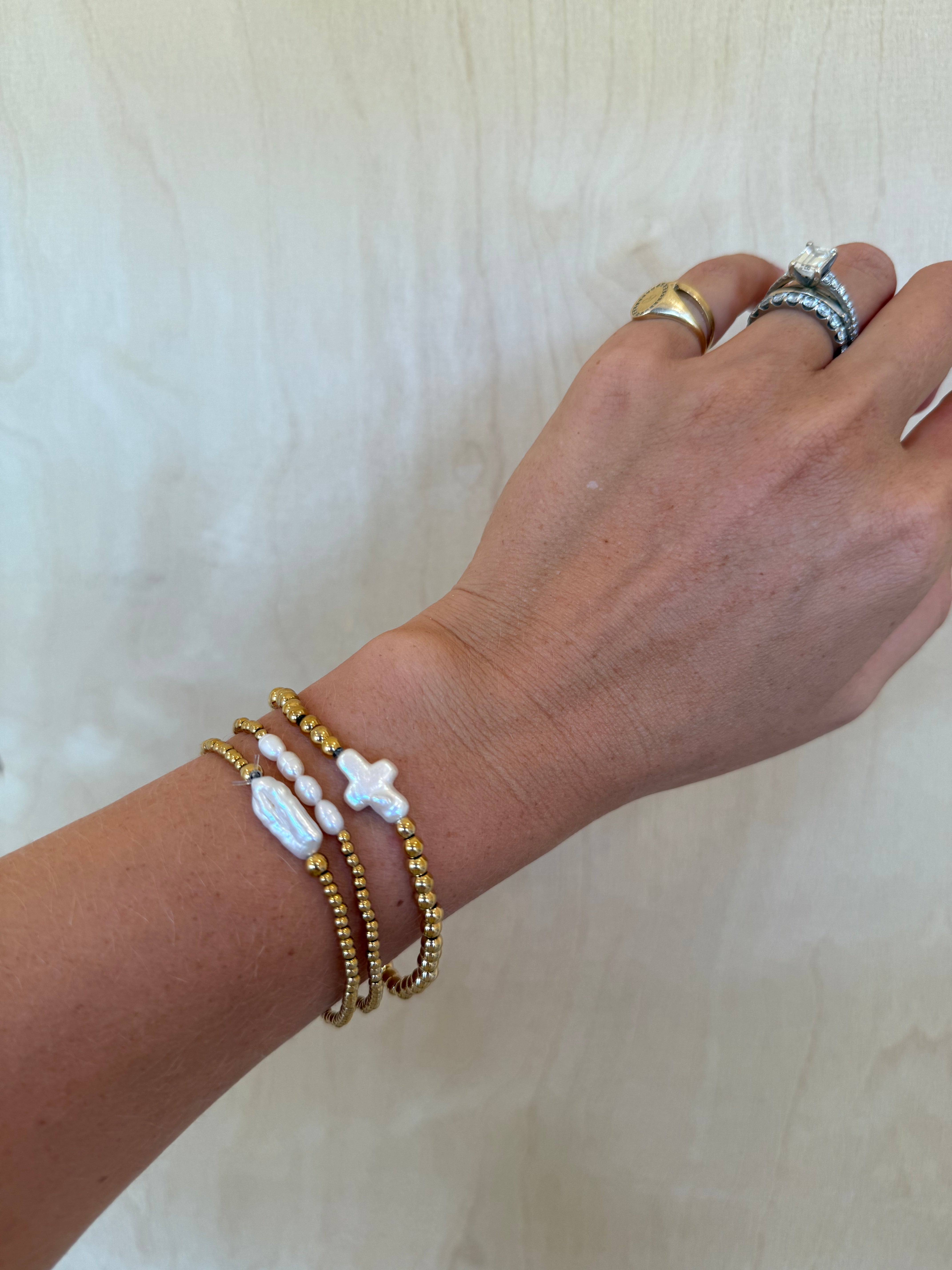 The Fresh water pearl bracelet