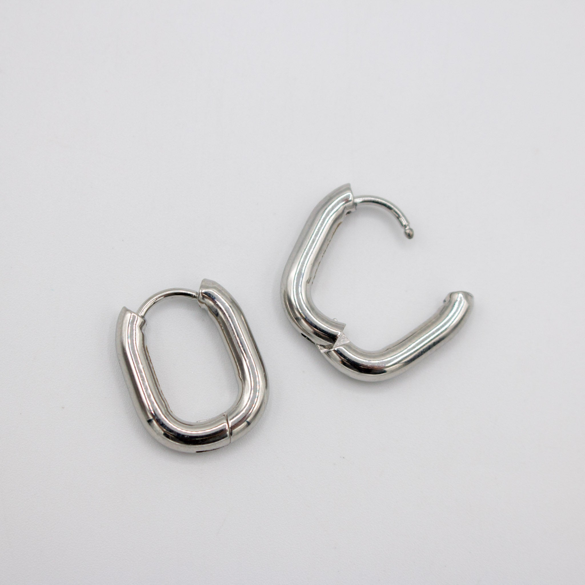 Silver Oval Huggies