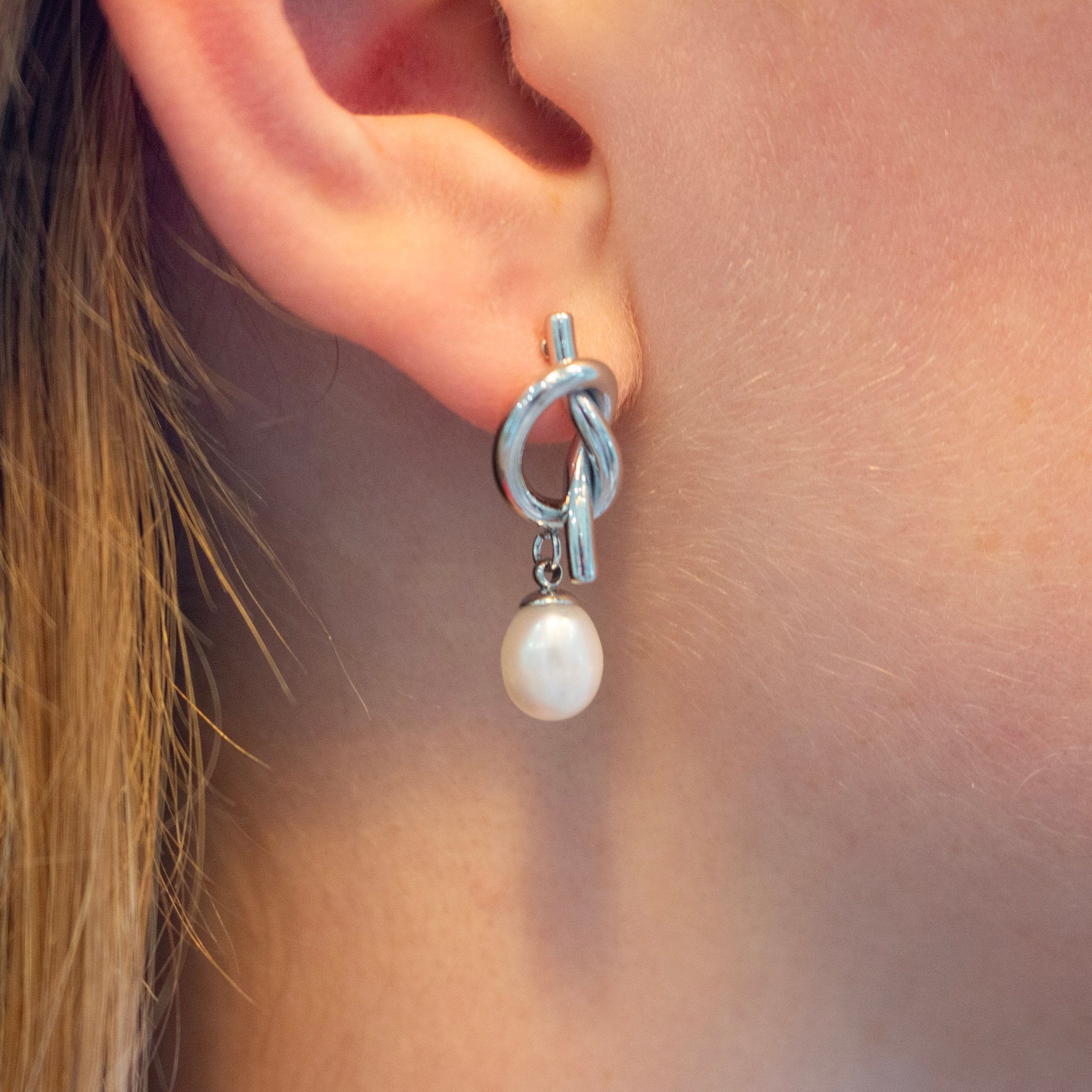 Pearl & Knot Dangle Earrings