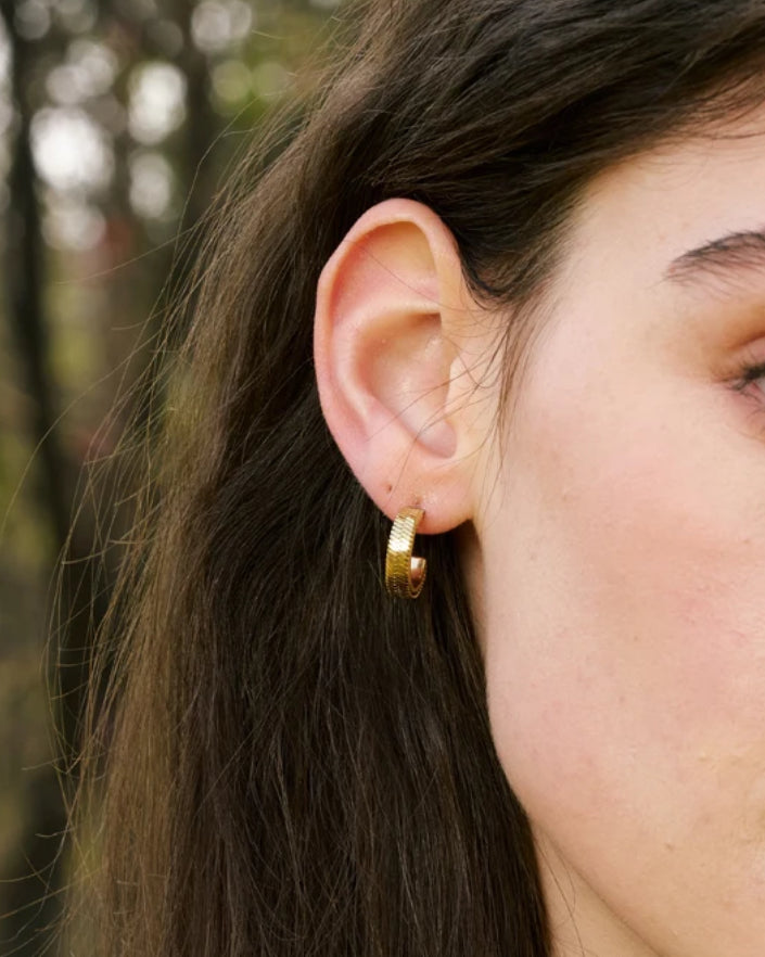 Herringbone dainty hoops