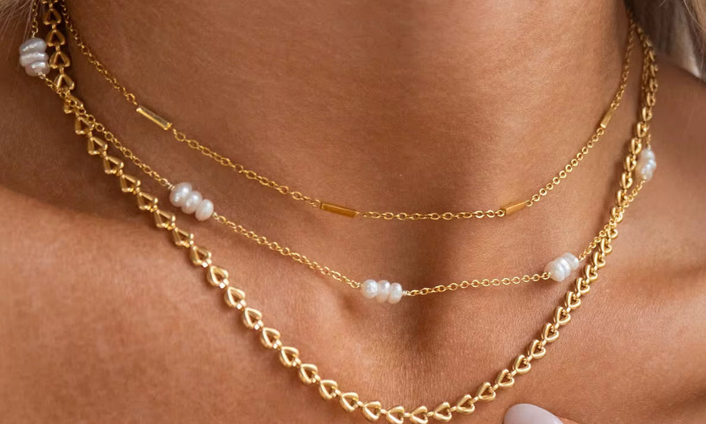 Dainty 3 Pearl Necklace