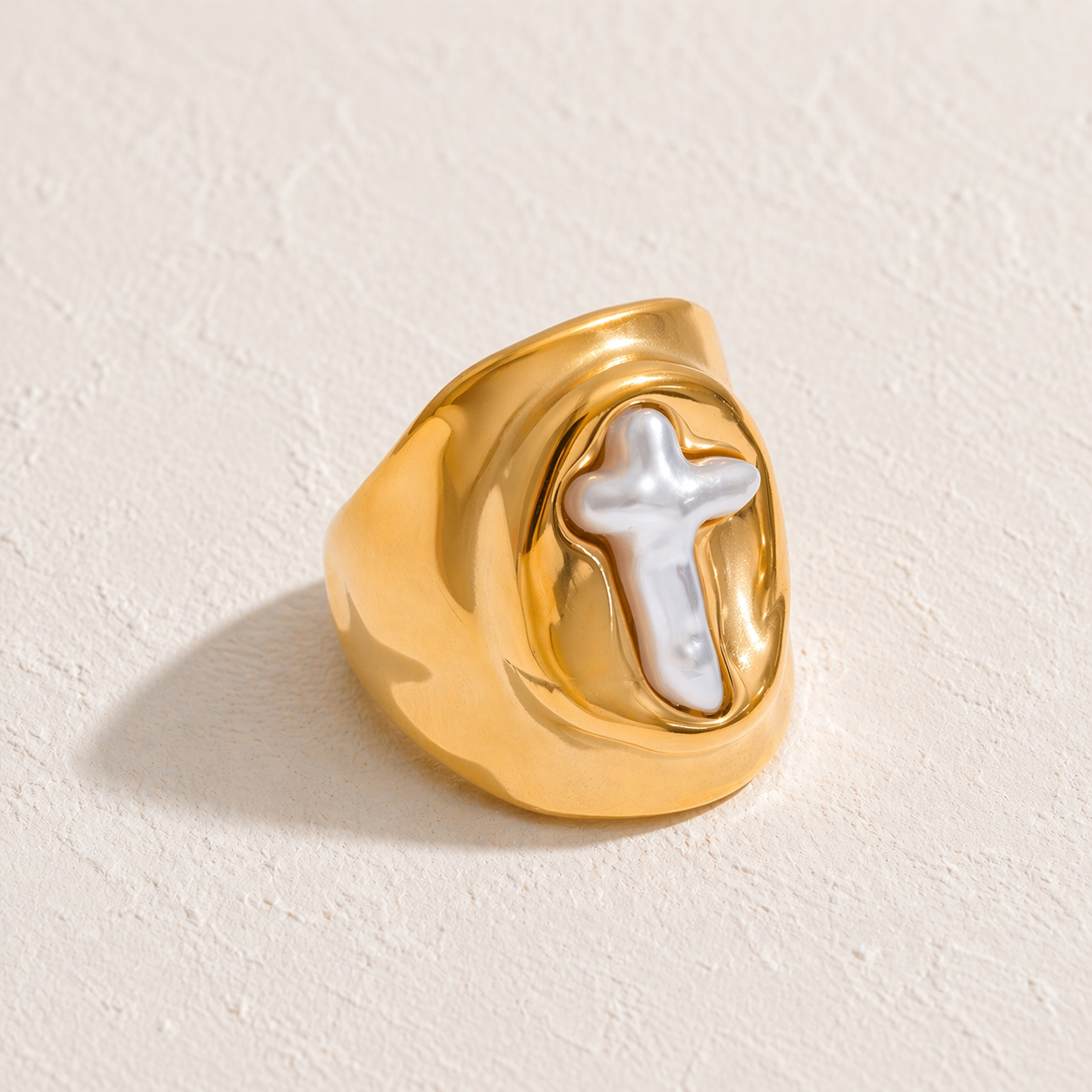 Statement Cross Ring