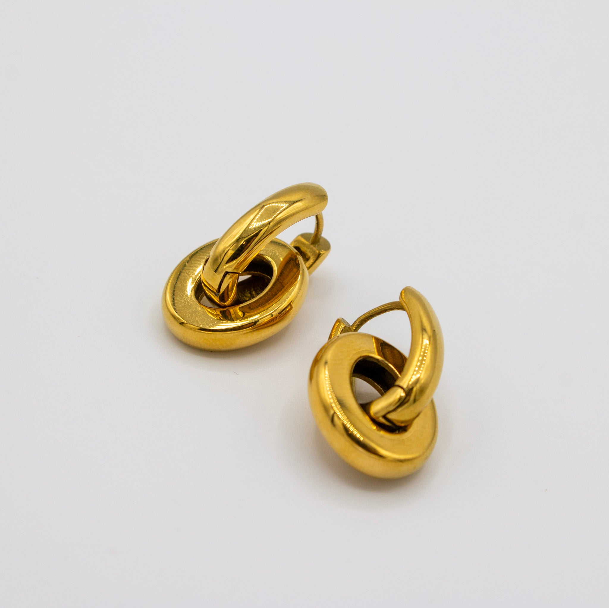 Oval Charm on Oval Huggies