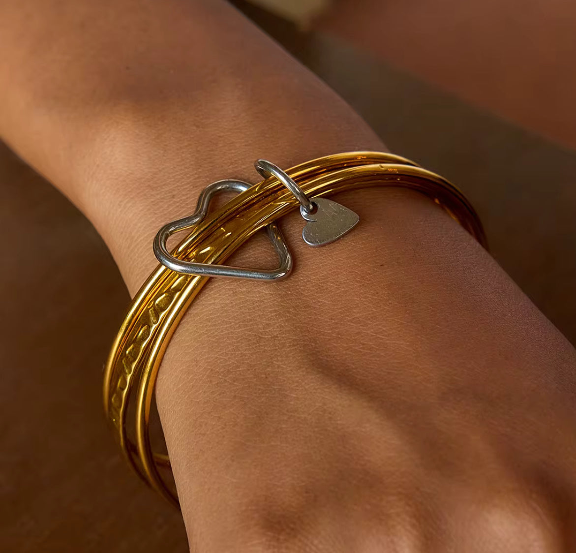 Mix metal hearts bangle bracelets