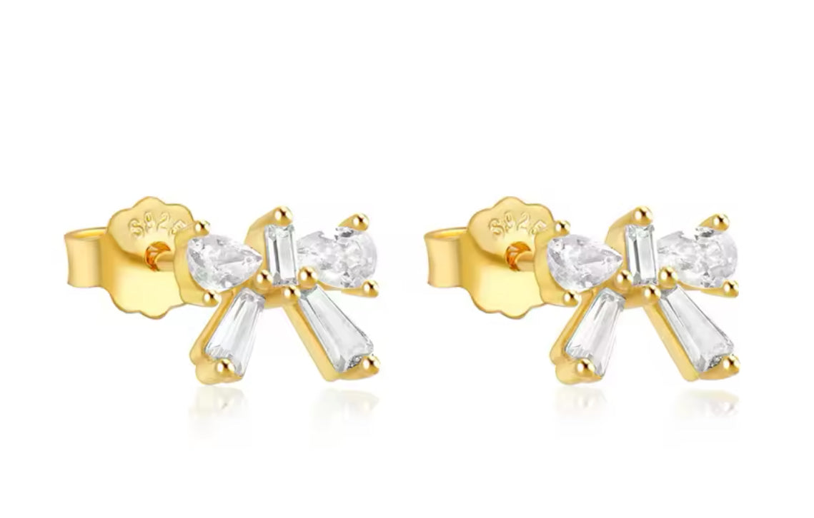 Cz Bow Stud