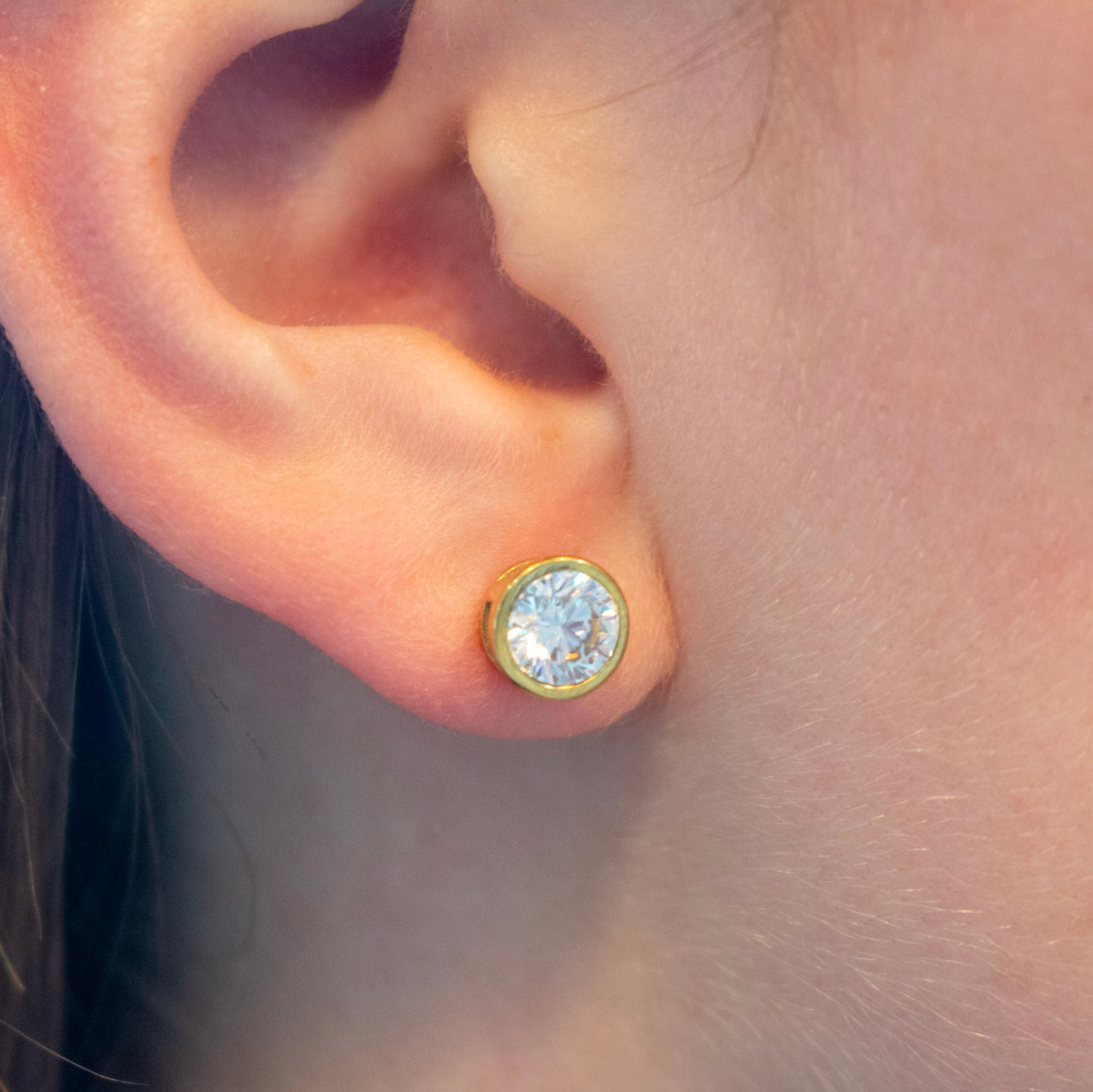 Round Cz Studs