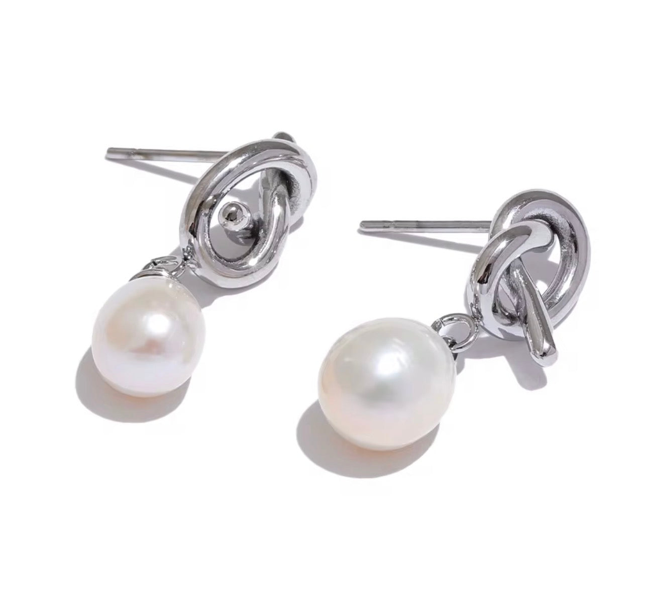Pearl & Knot Dangle Earrings