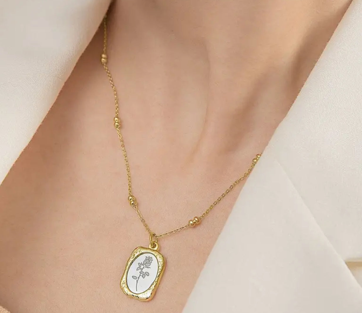 Engraved Flower Necklace