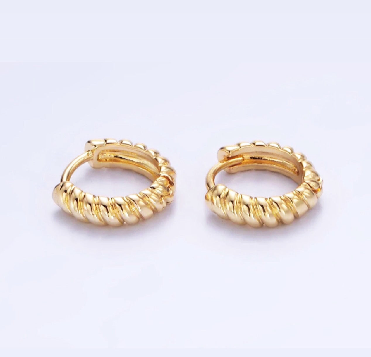 10mm Croissant Huggies