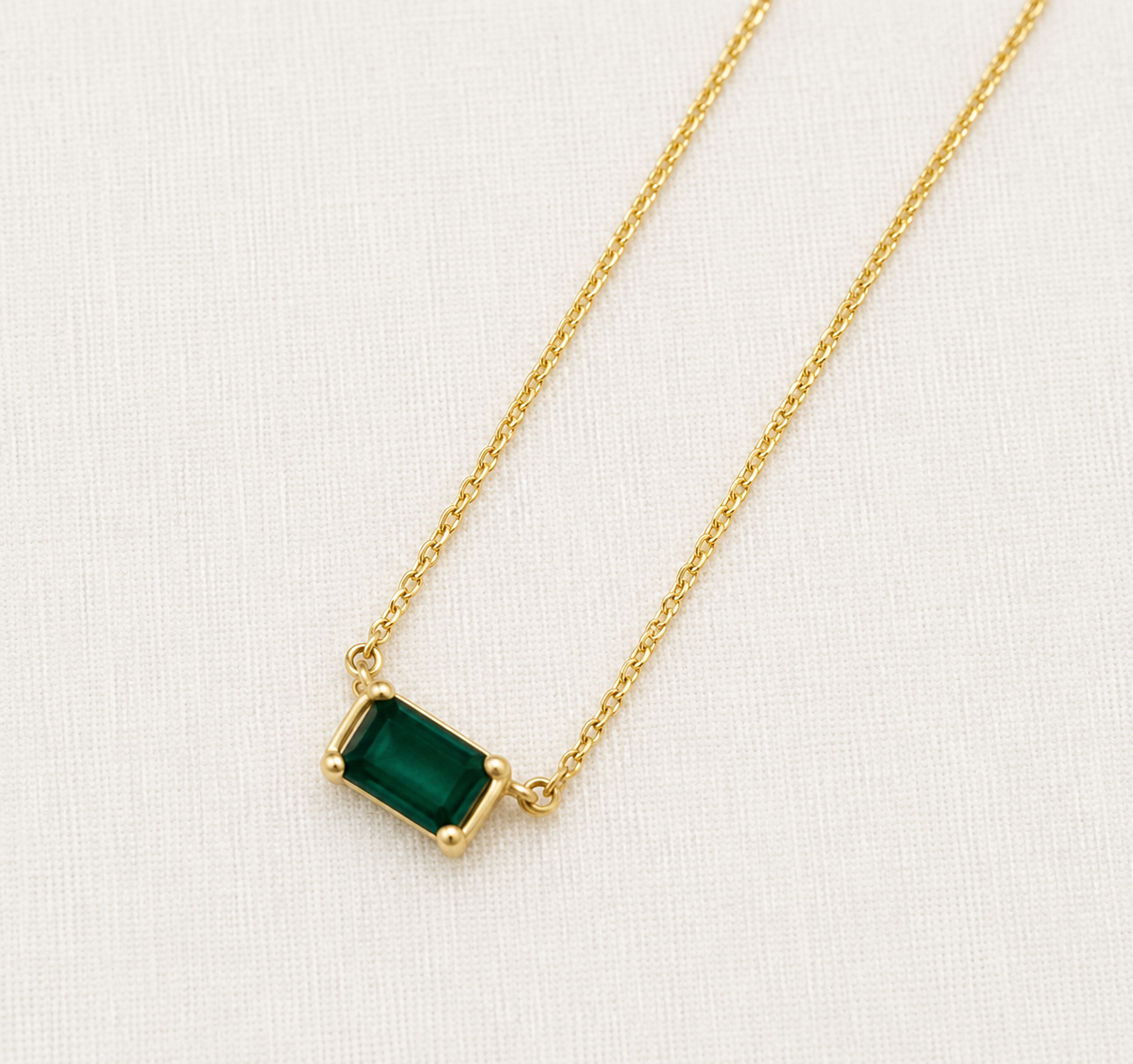 Classic Emerald Necklace
