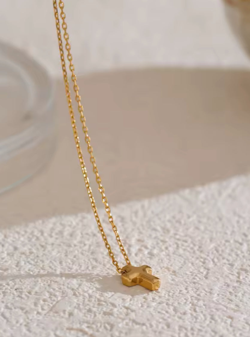 Dainty cross necklace
