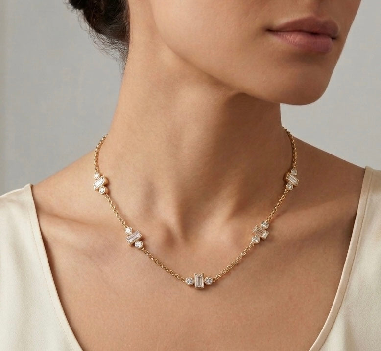 Necklace with diamond pendants