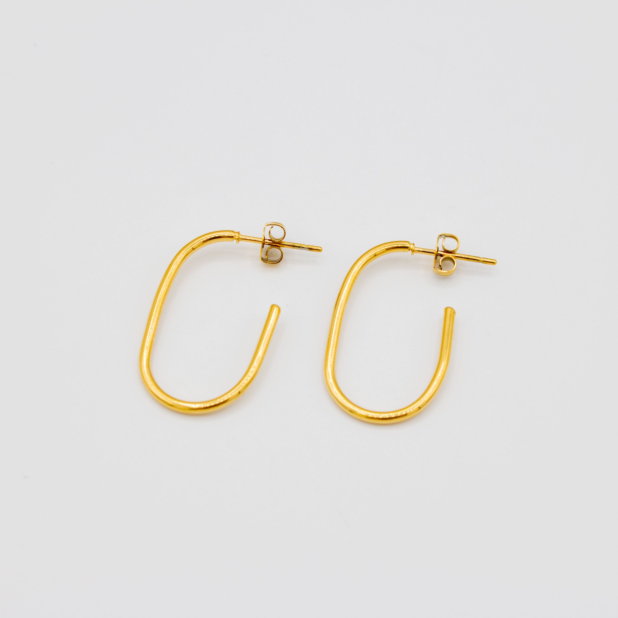 Open Oval Hoop Earring- Medium