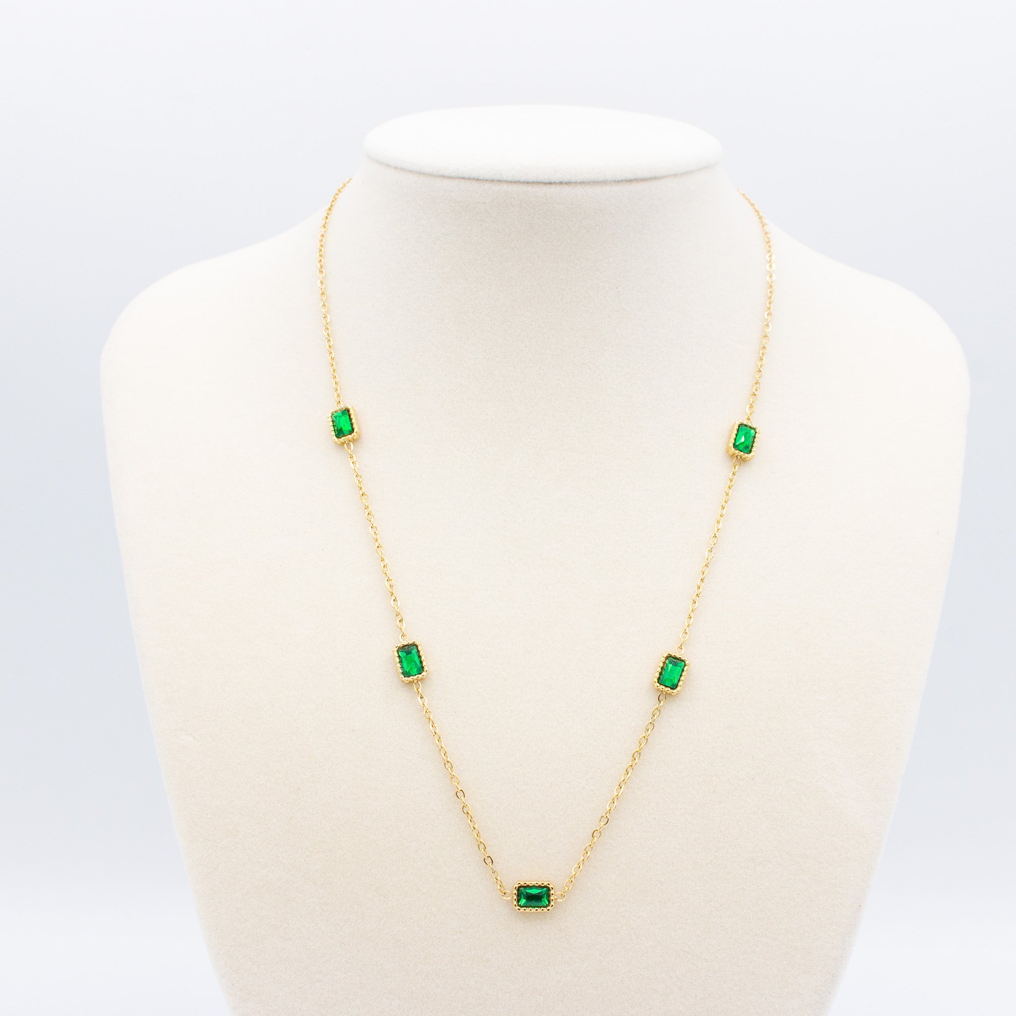 Classic Emerald Stone Necklace