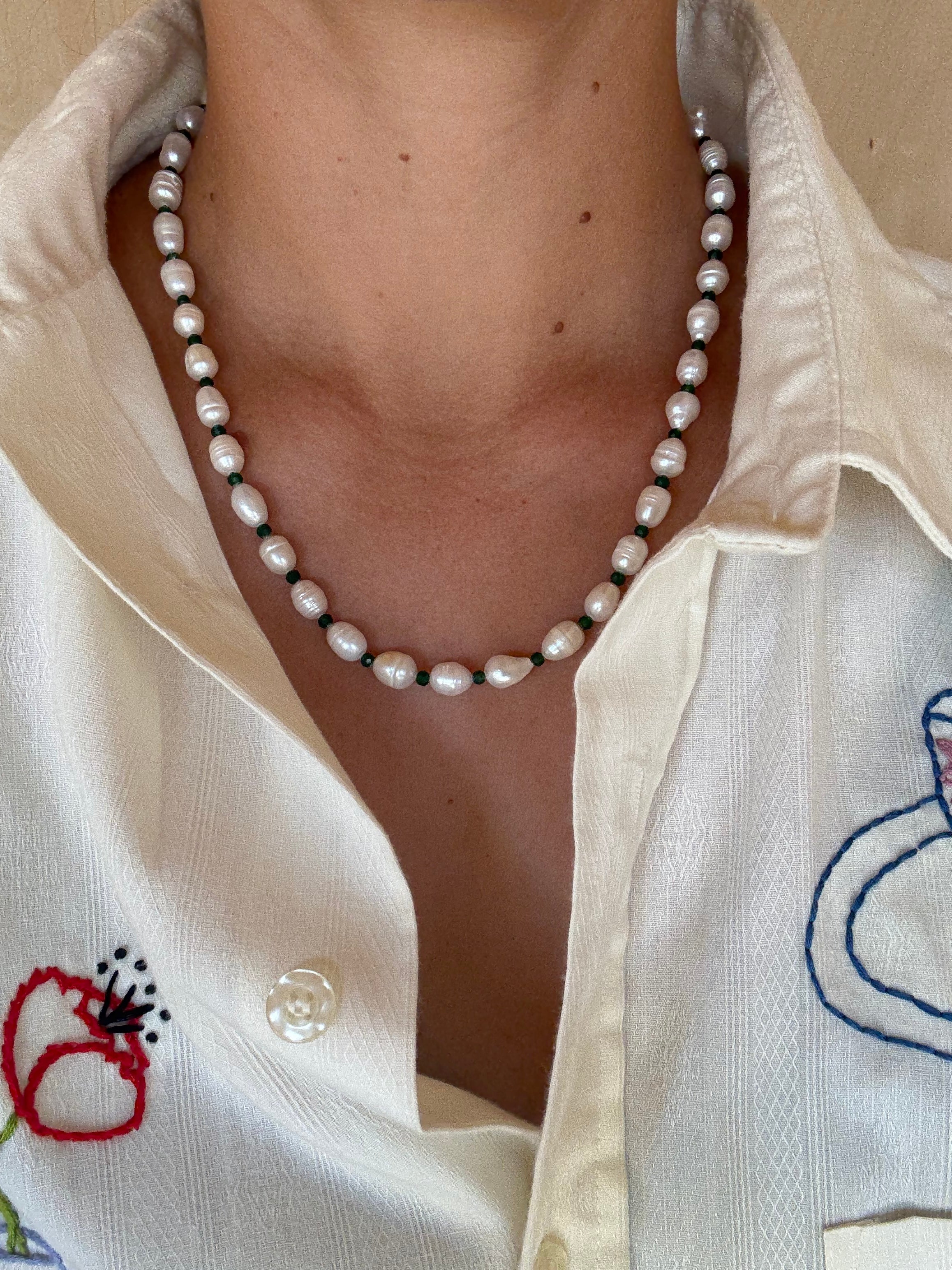 Emerald gemstone & Pearl Necklace