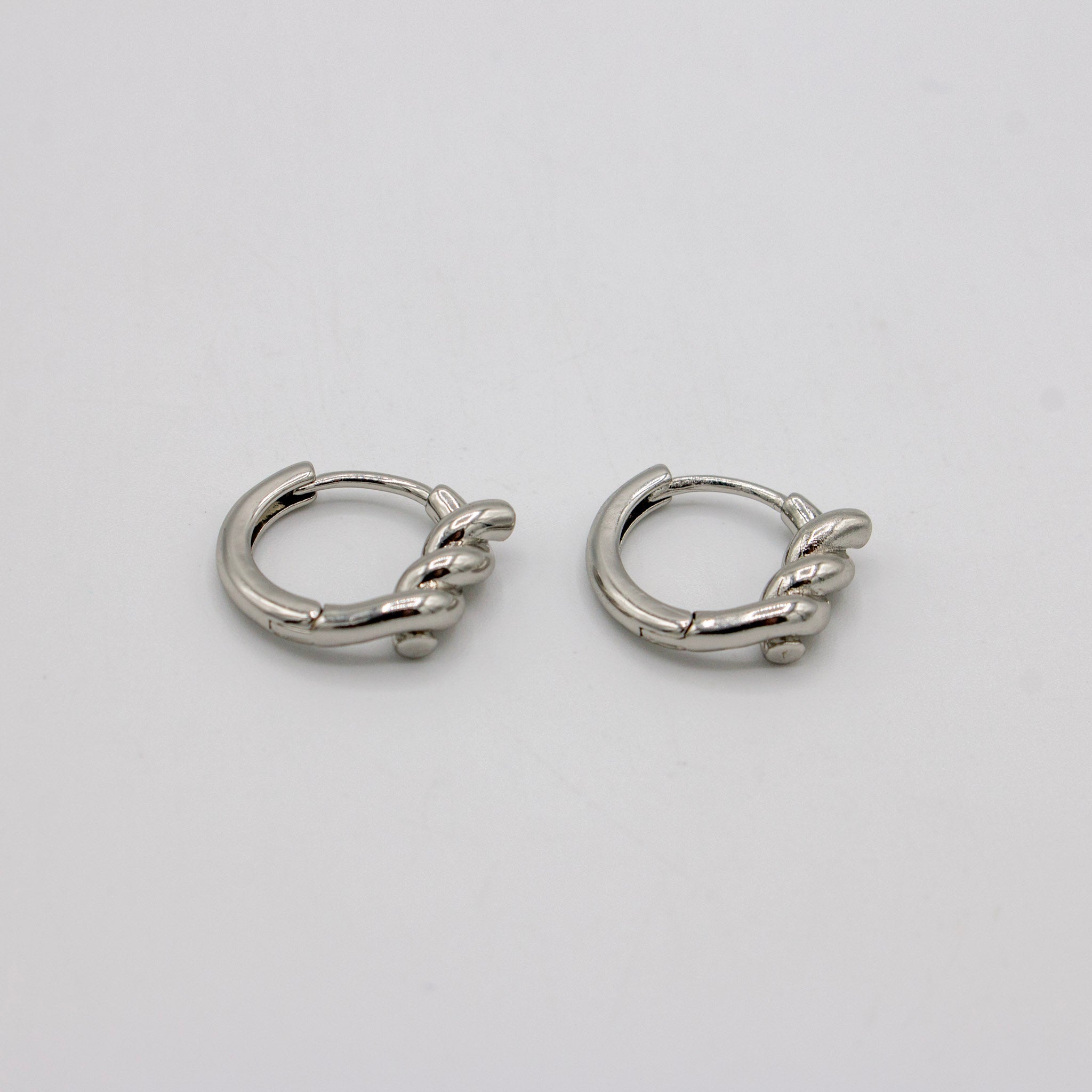 Twist Silver Huggies
