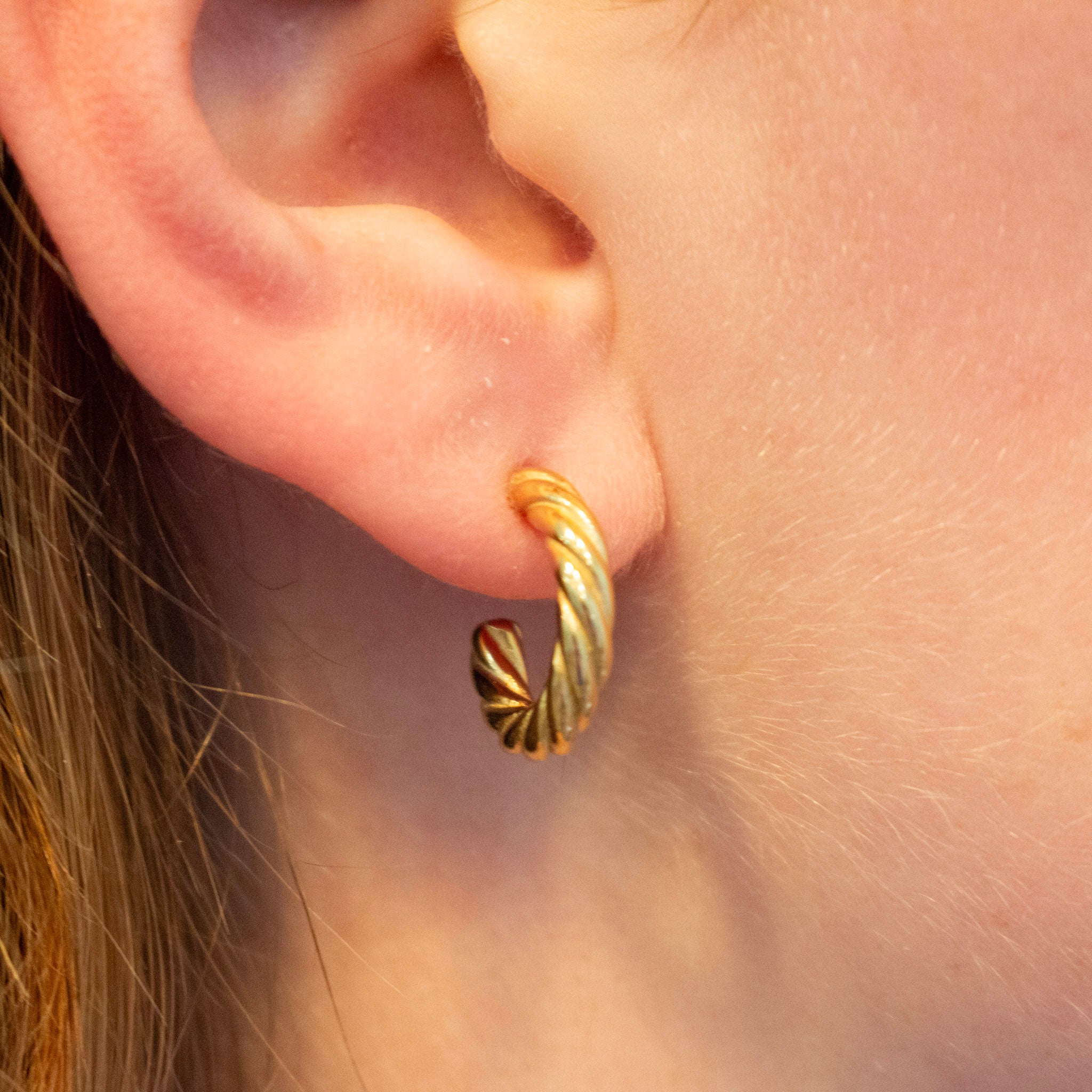 Twist Hoops