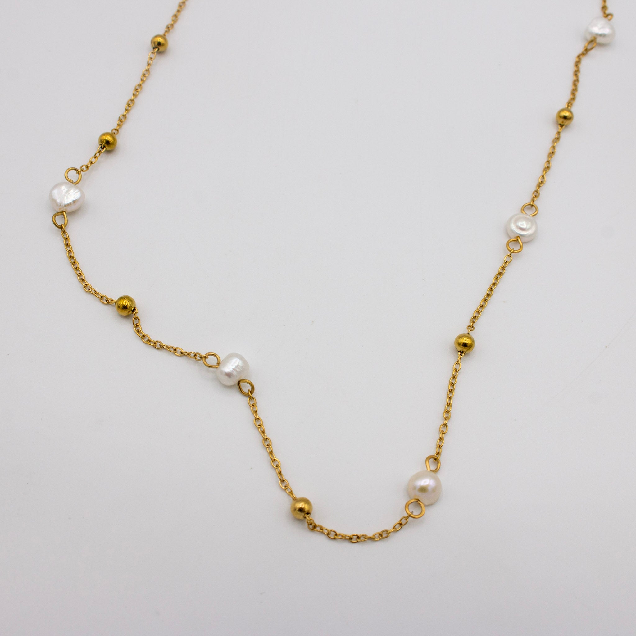 Freshwater Pearl Classic Gold Necklace