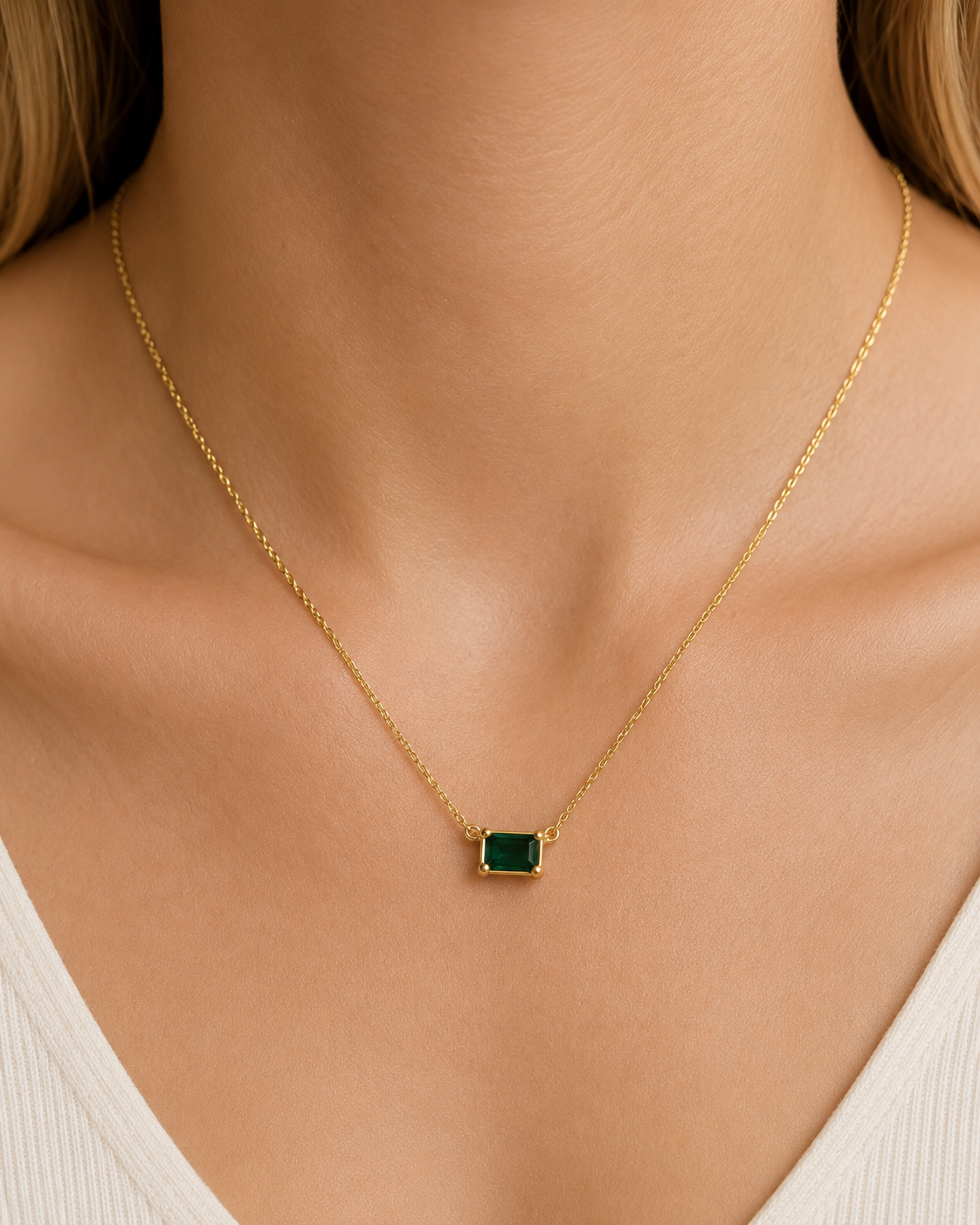 Classic Emerald Necklace