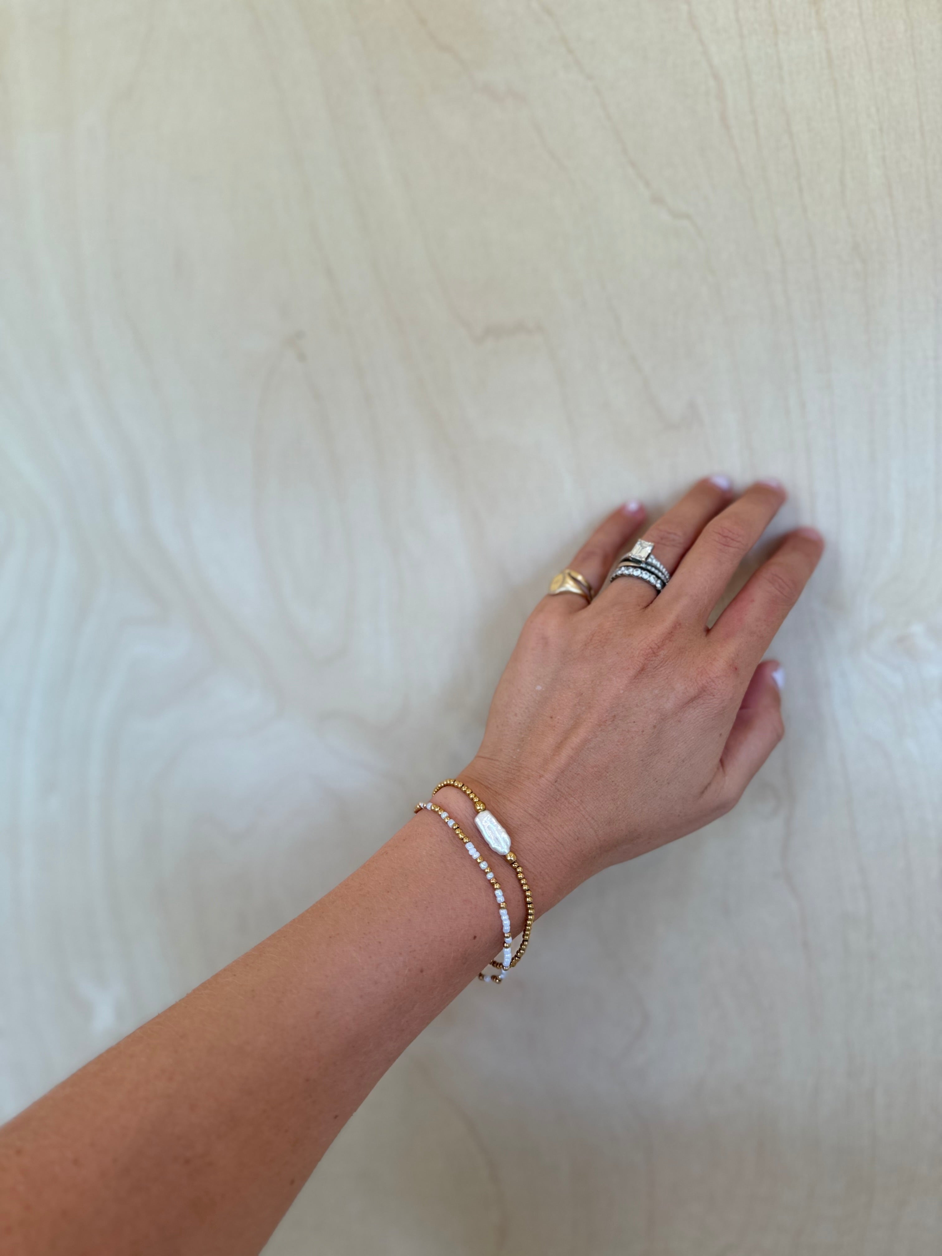 The Fresh water pearl bracelet