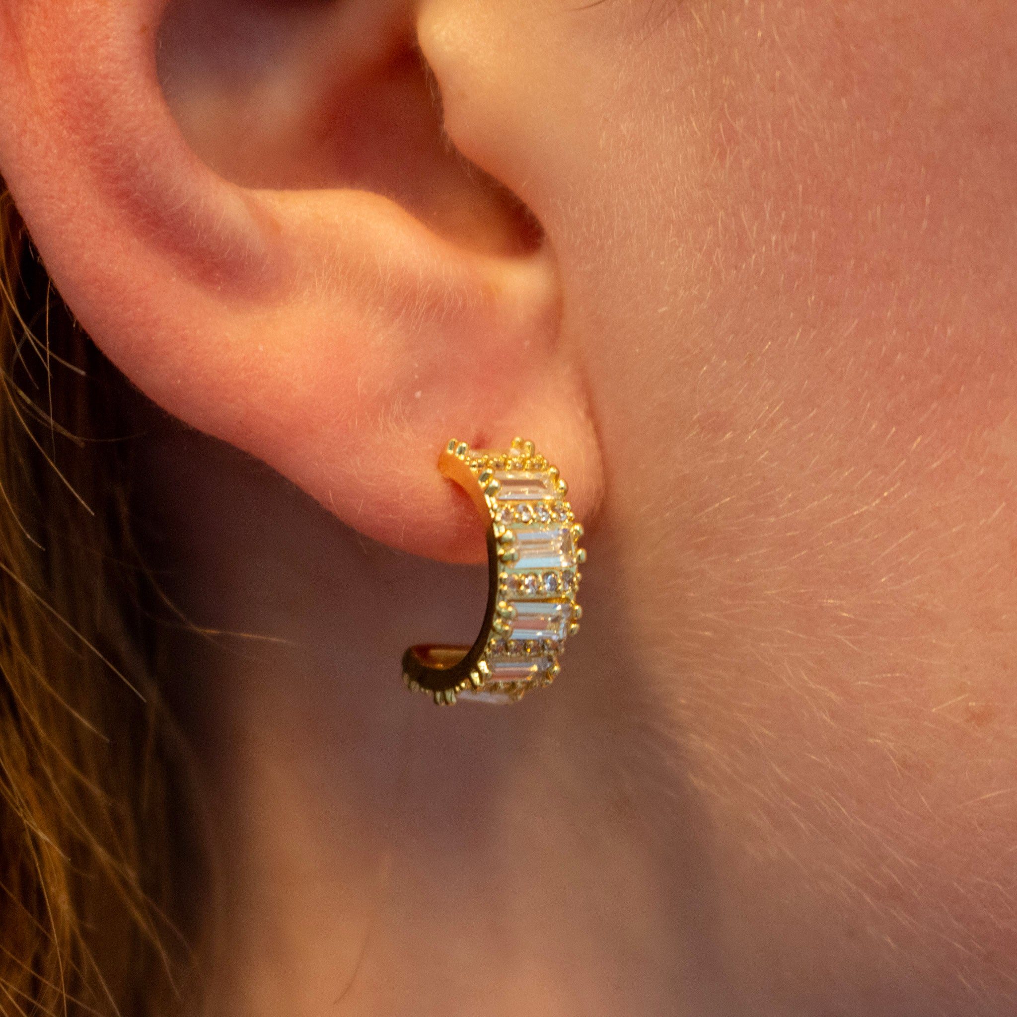Baguette Micro Cz Hoops