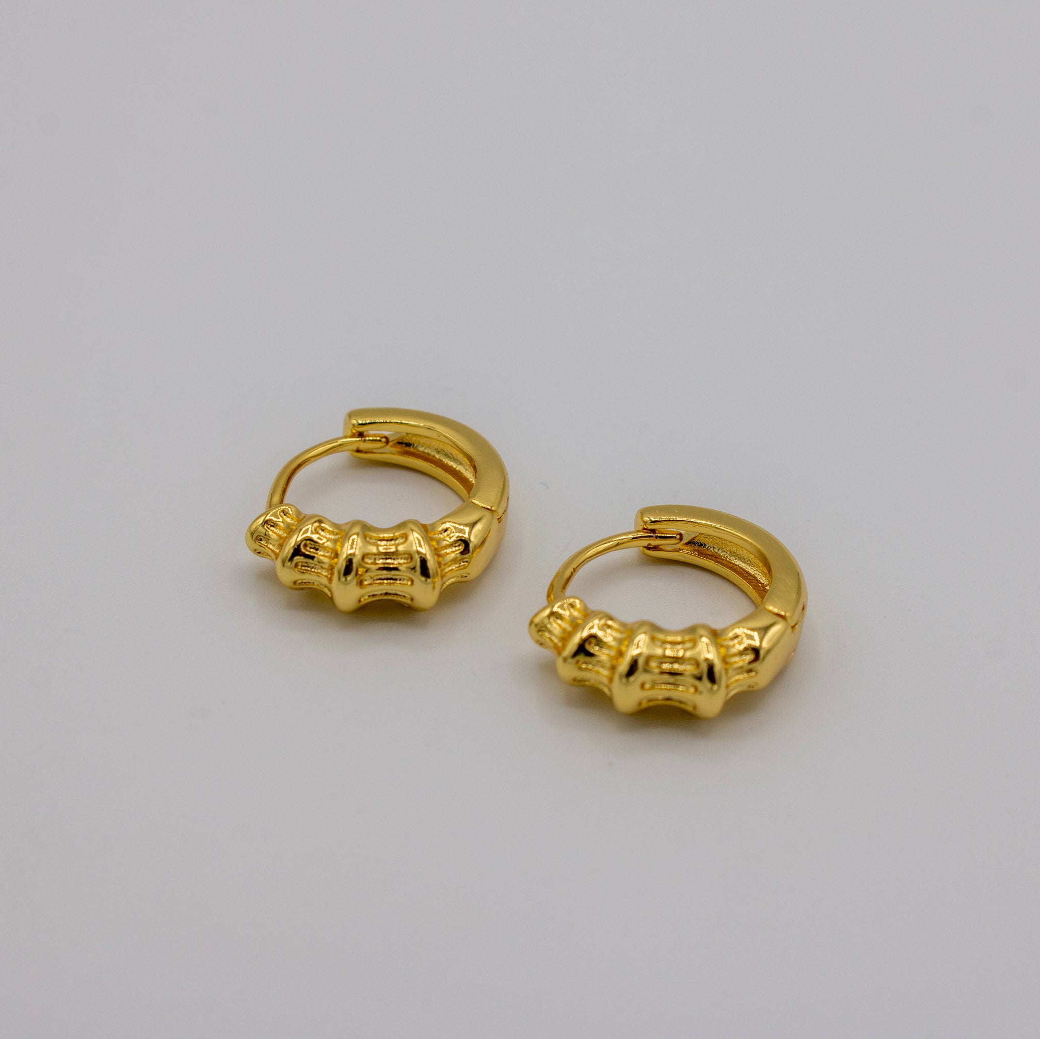 Vermeil Ruffled Huggies