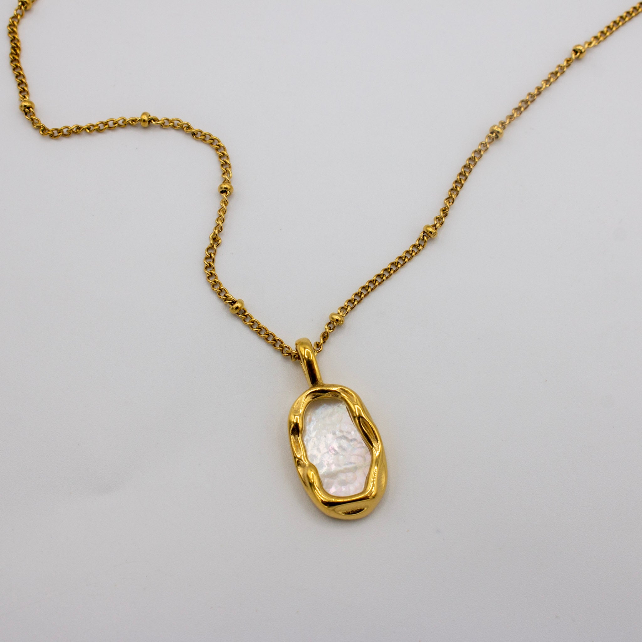 Oval Shell Necklace