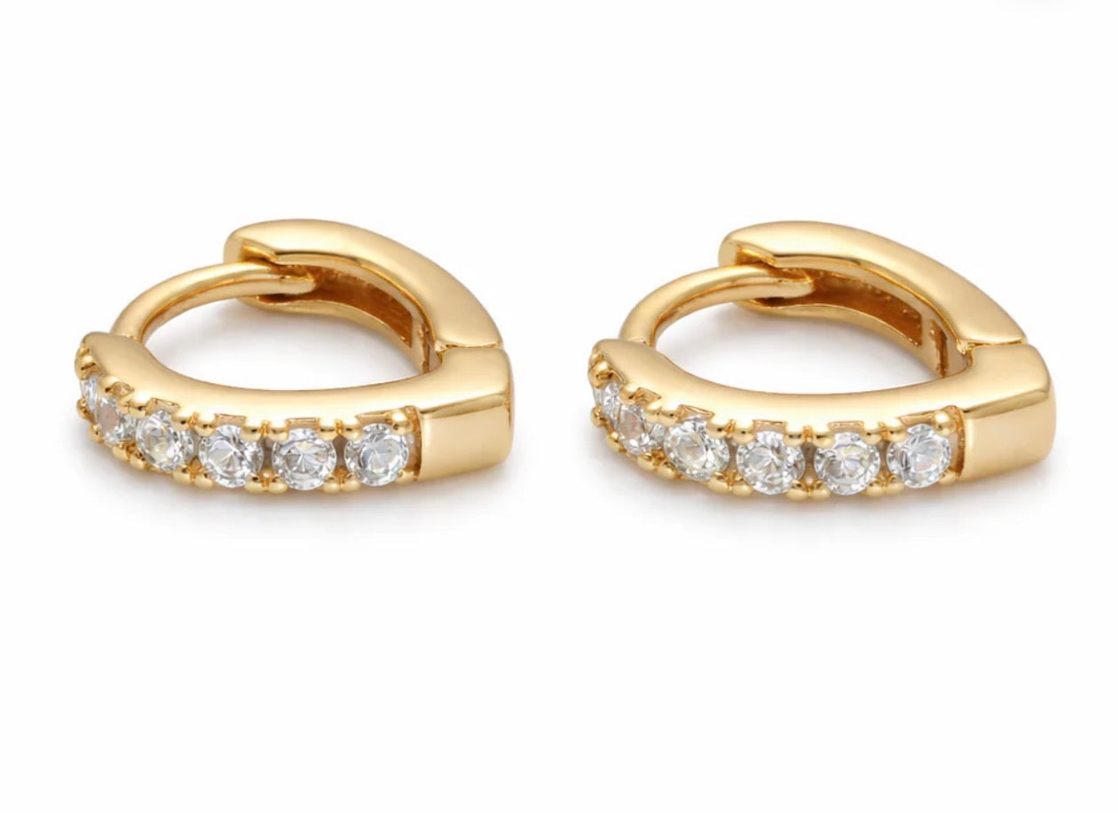 The perfect Set - 3 earrings + Necklace