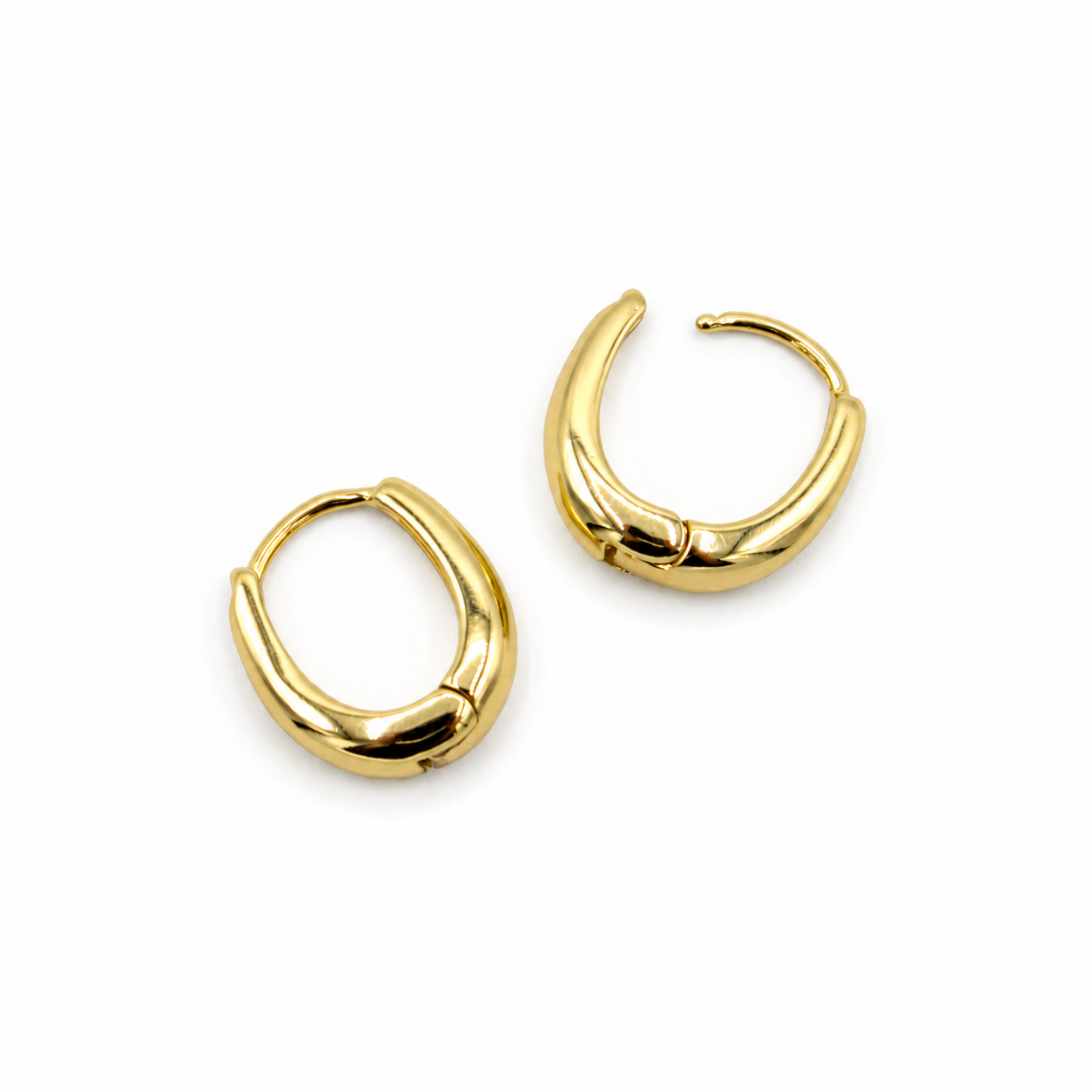 Oval Gold Huggies