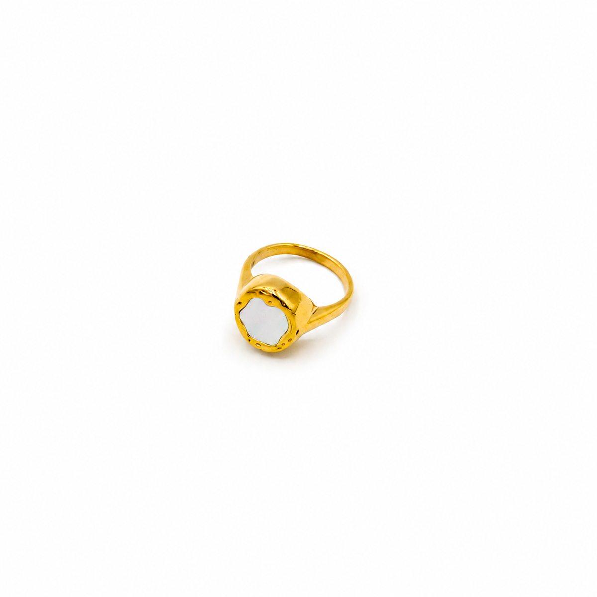 Inlaid Pearl Gold Ring