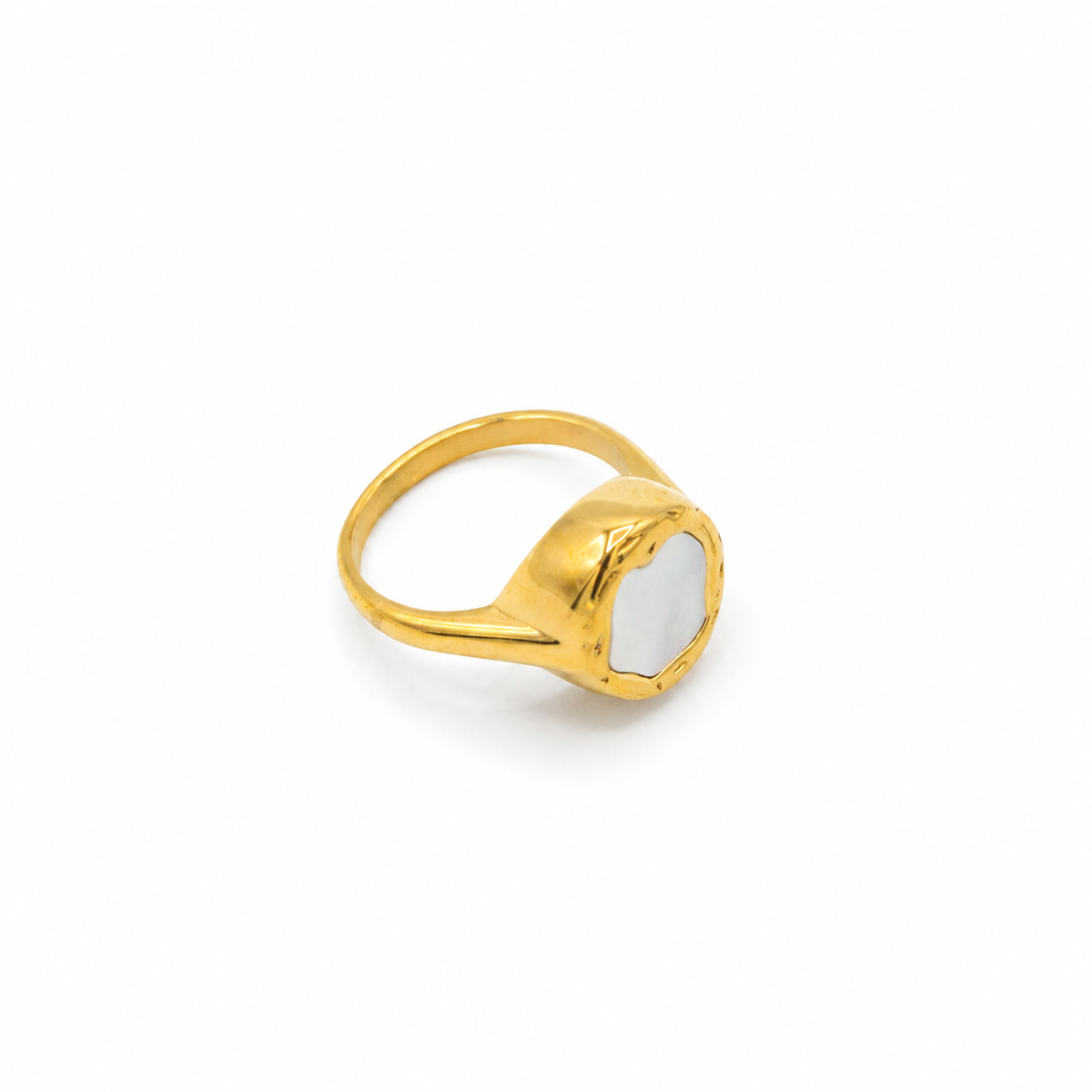 Inlaid Pearl Gold Ring