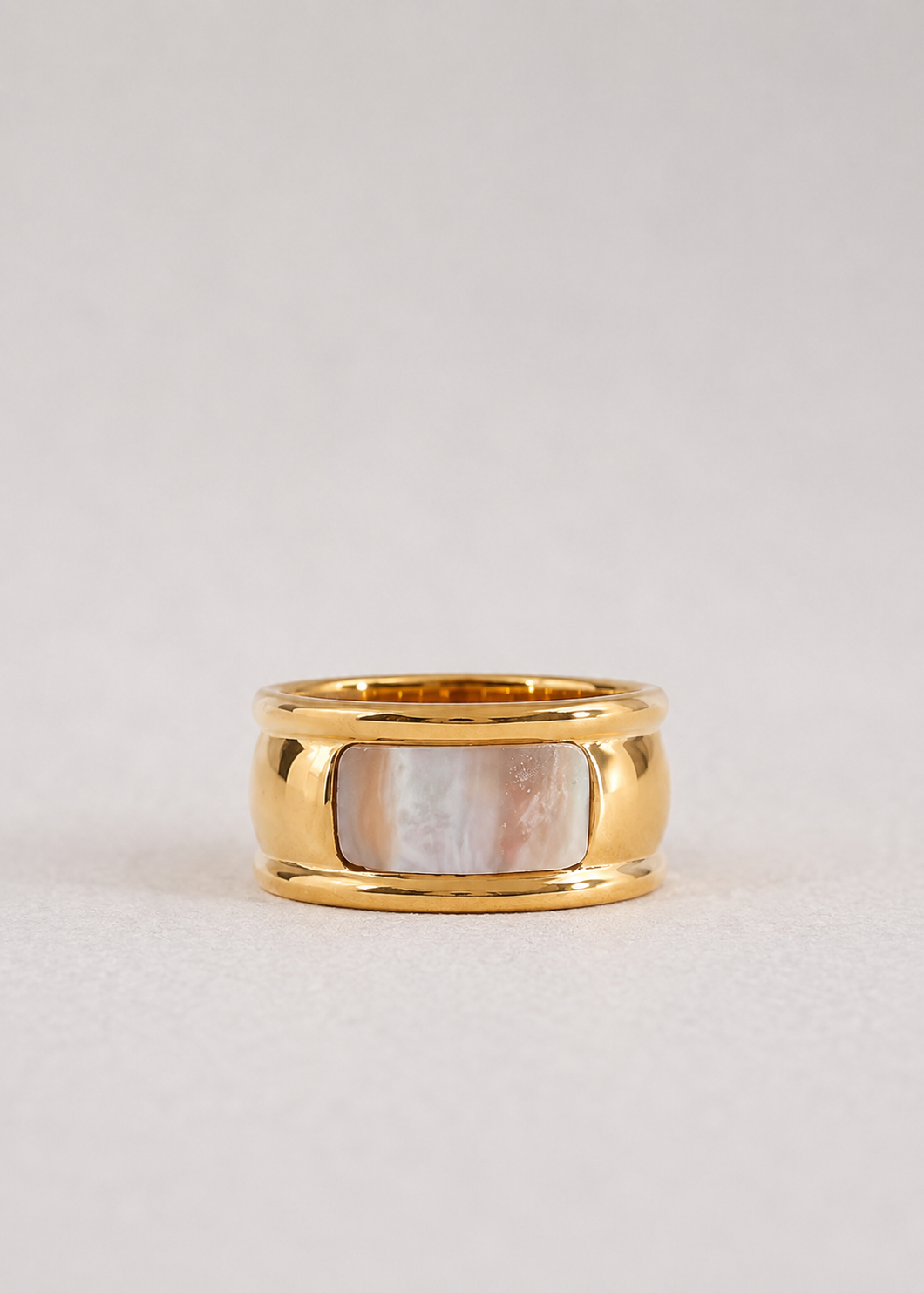 Shell Gold Band