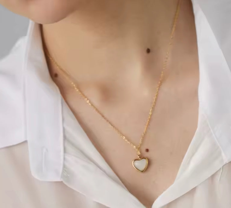Natural stone heart necklace