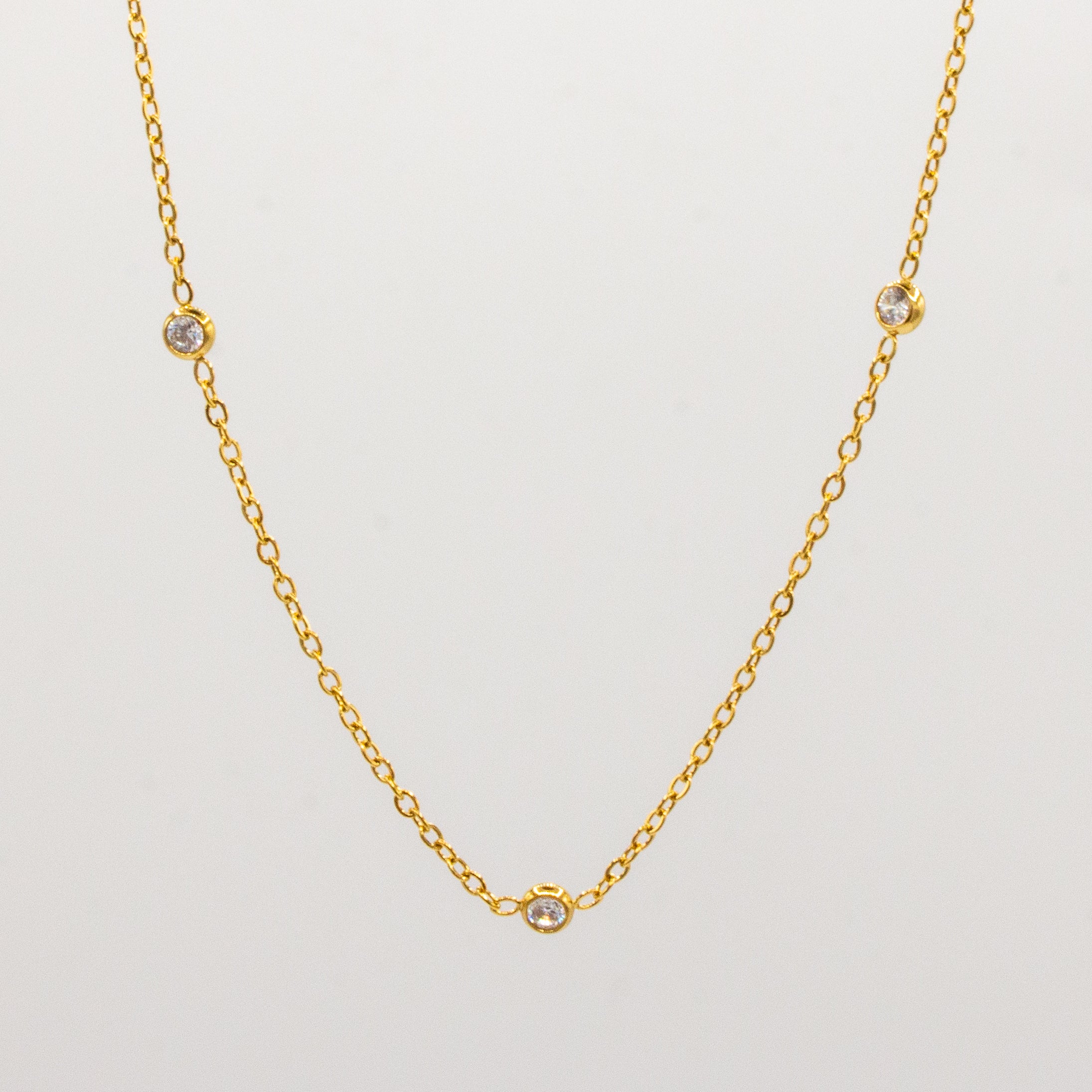 White Jewel Golden Necklace