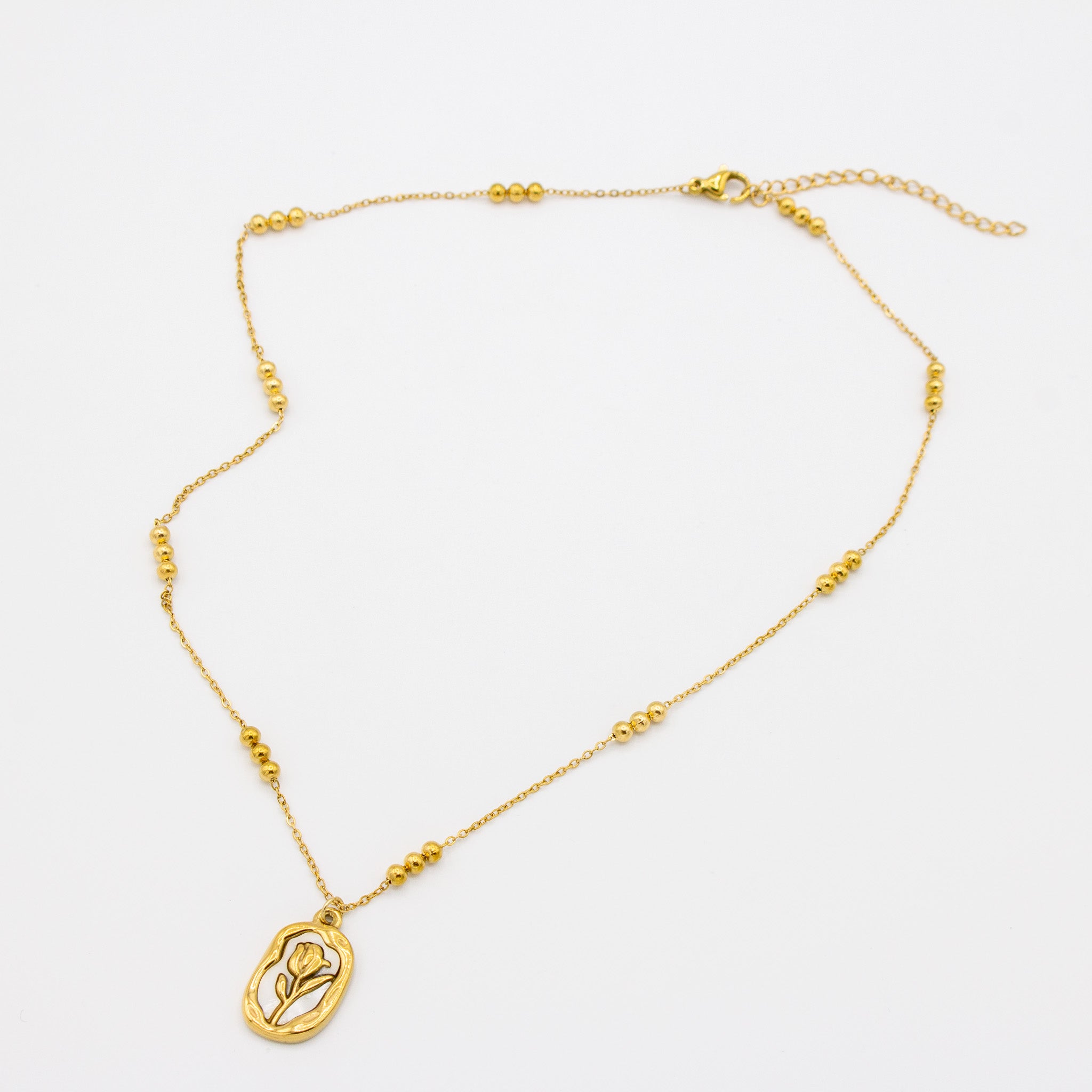 Flower Shell Engraved Necklace