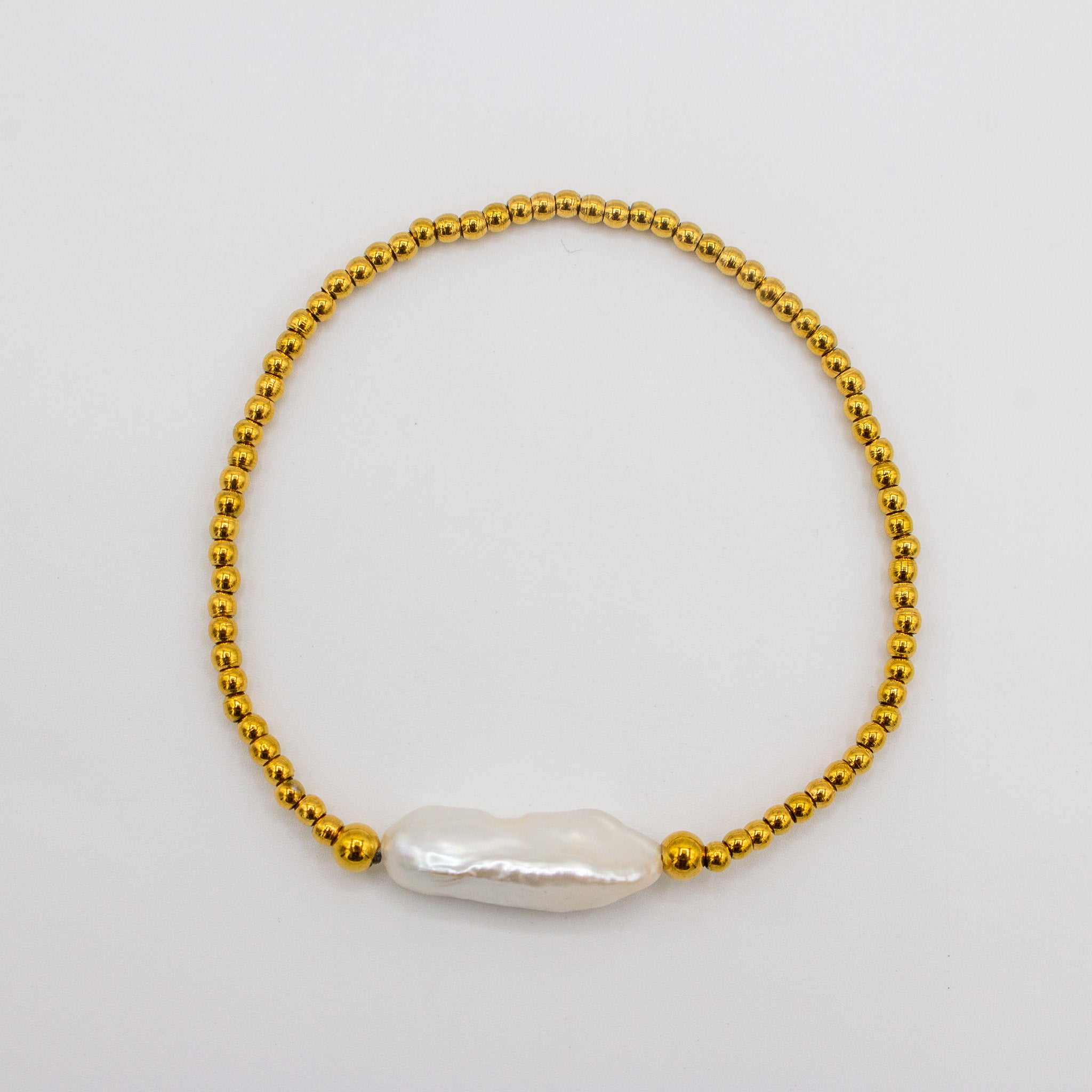 The Fresh water pearl bracelet