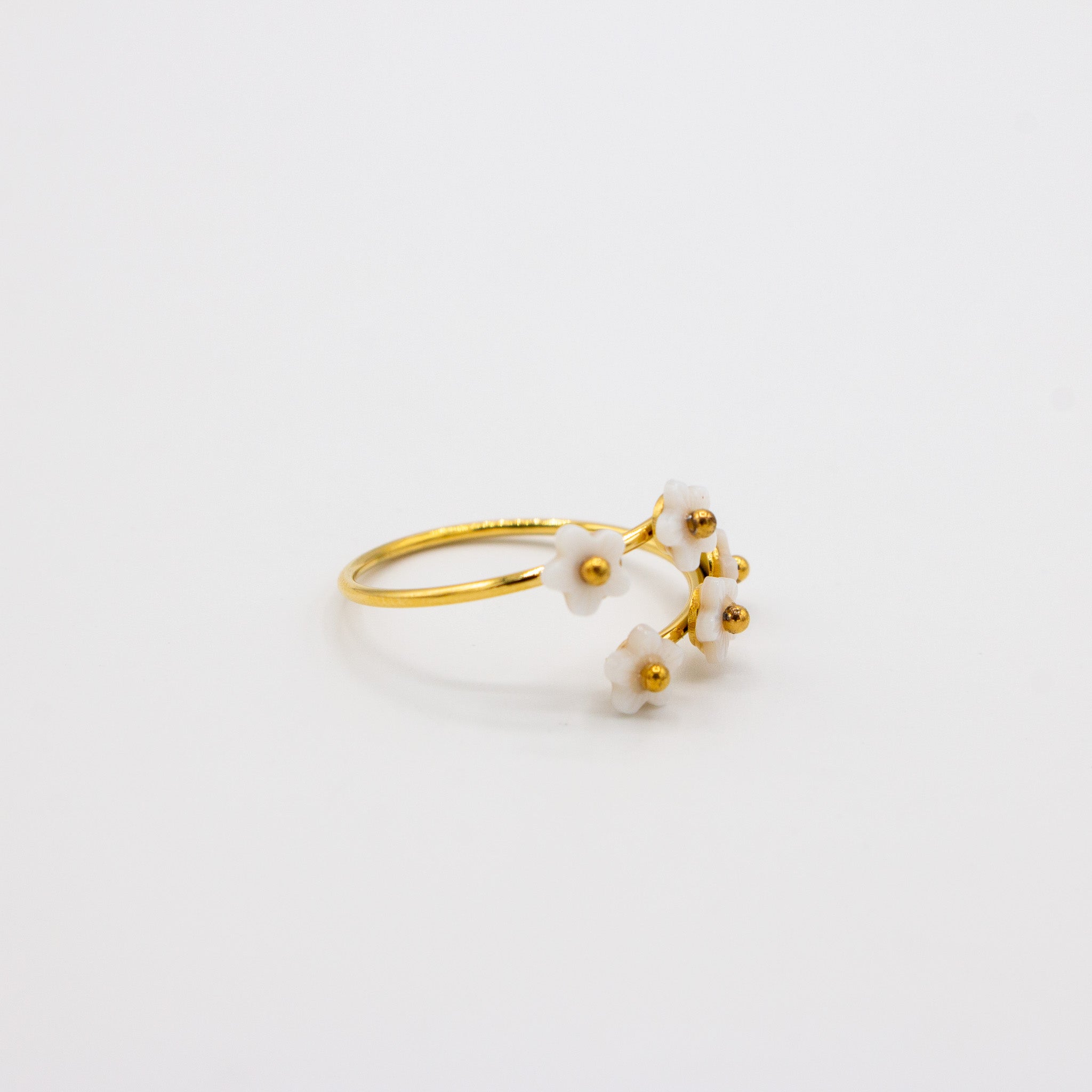 Shell flower Ring - adjustable